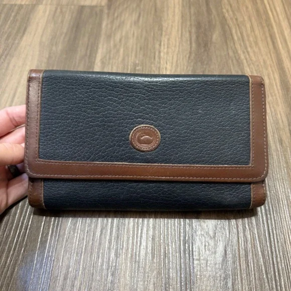 Vintage Dooney & Bourke Wallet Black Tan Checkbook - Picture 1 of 15